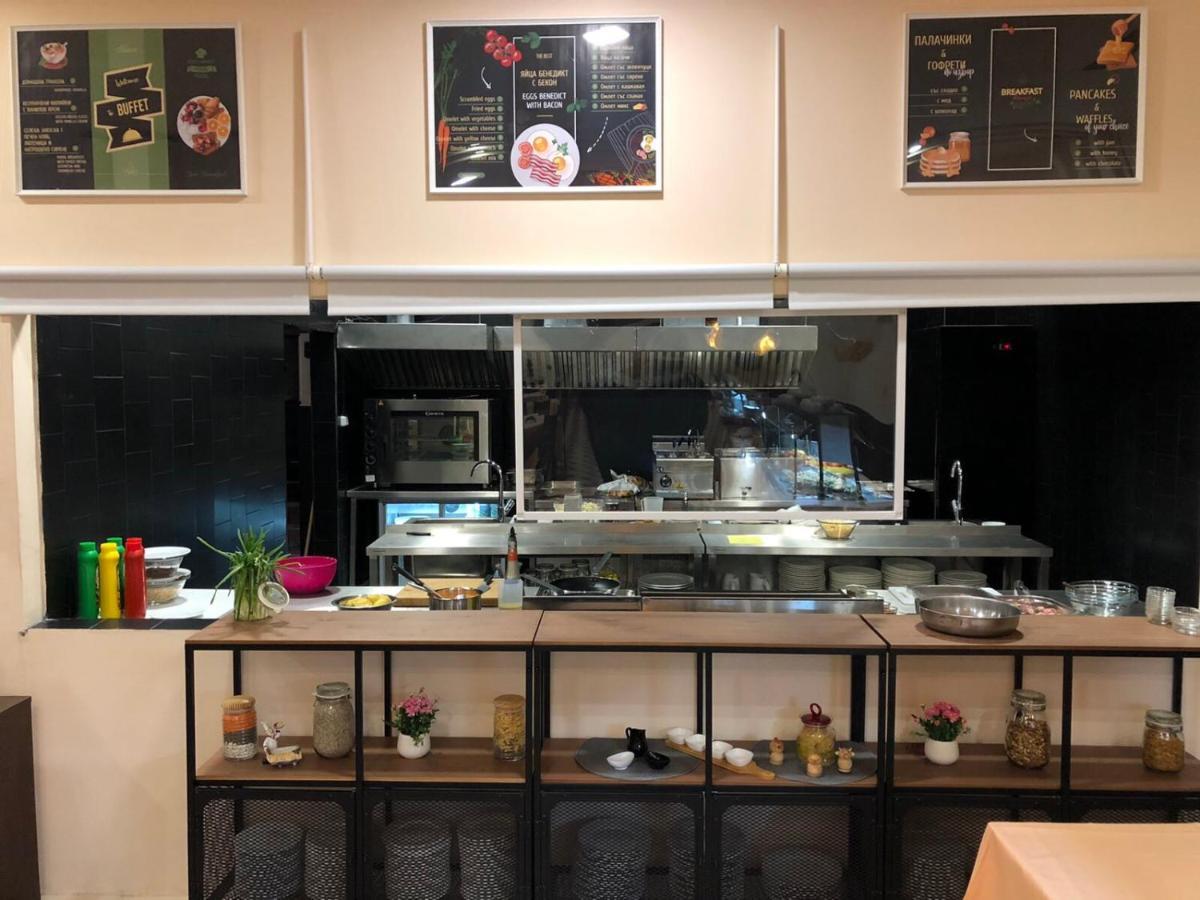 弗洛拉黛西公寓酒店 波罗维茨 外观 照片