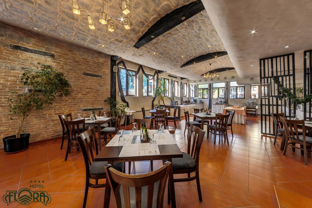 弗洛拉黛西公寓酒店 波罗维茨 外观 照片